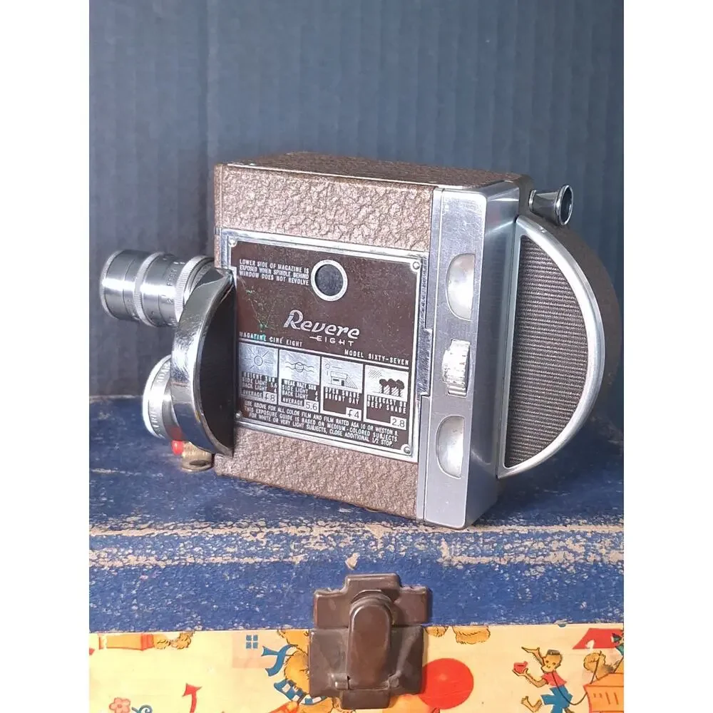Revere Eight Model 67 8mm Movie Camera Set Case 2 Lenses Manuals Kodachrome